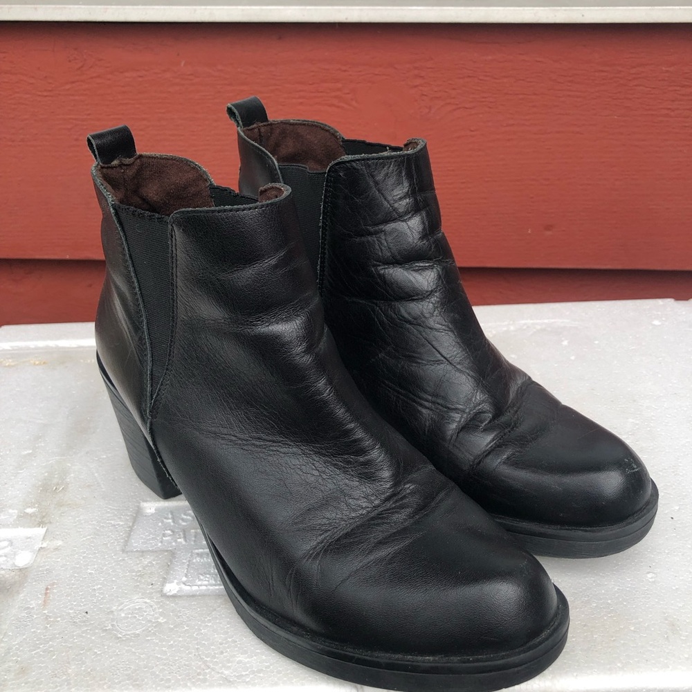 TLB  Mallorca Women’s Black Leather Ankle Boots Size 41/10.5US - Picture 3 of 16